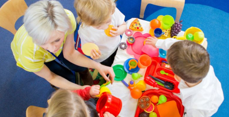 Bactérias no pó das creches associadas à probabilidade de sibilância infantil